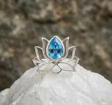Load image into Gallery viewer, Sterling Silver Lotus Ring