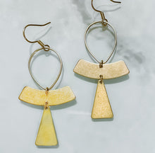 Load image into Gallery viewer, RAW BRASS ANKH EARRINGS